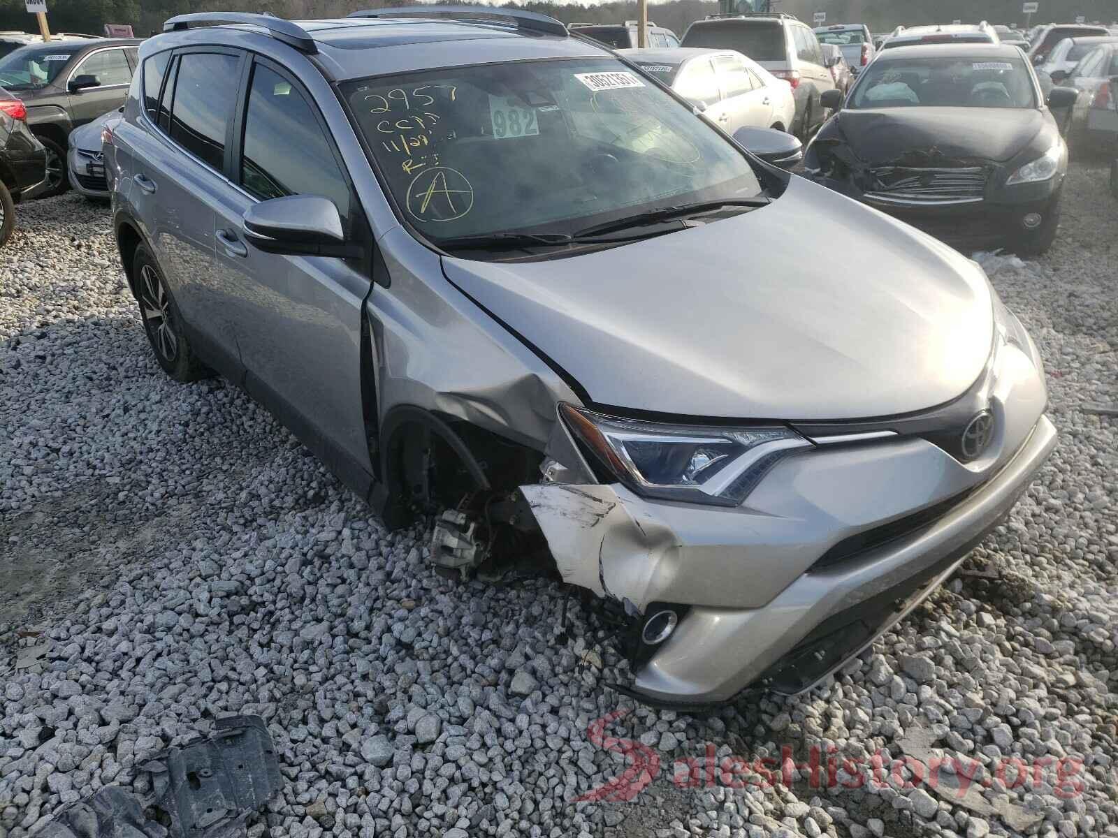 JTMWFREV9JJ212957 2018 TOYOTA RAV4