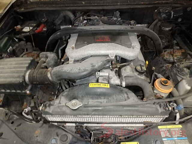 JM3KFBCMXL0825606 2003 CHEVROLET TRACKER