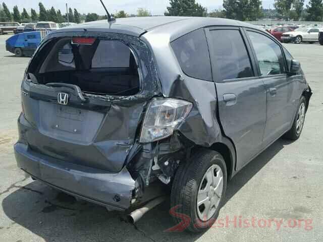 ML32A3HJXHH018672 2013 HONDA FIT