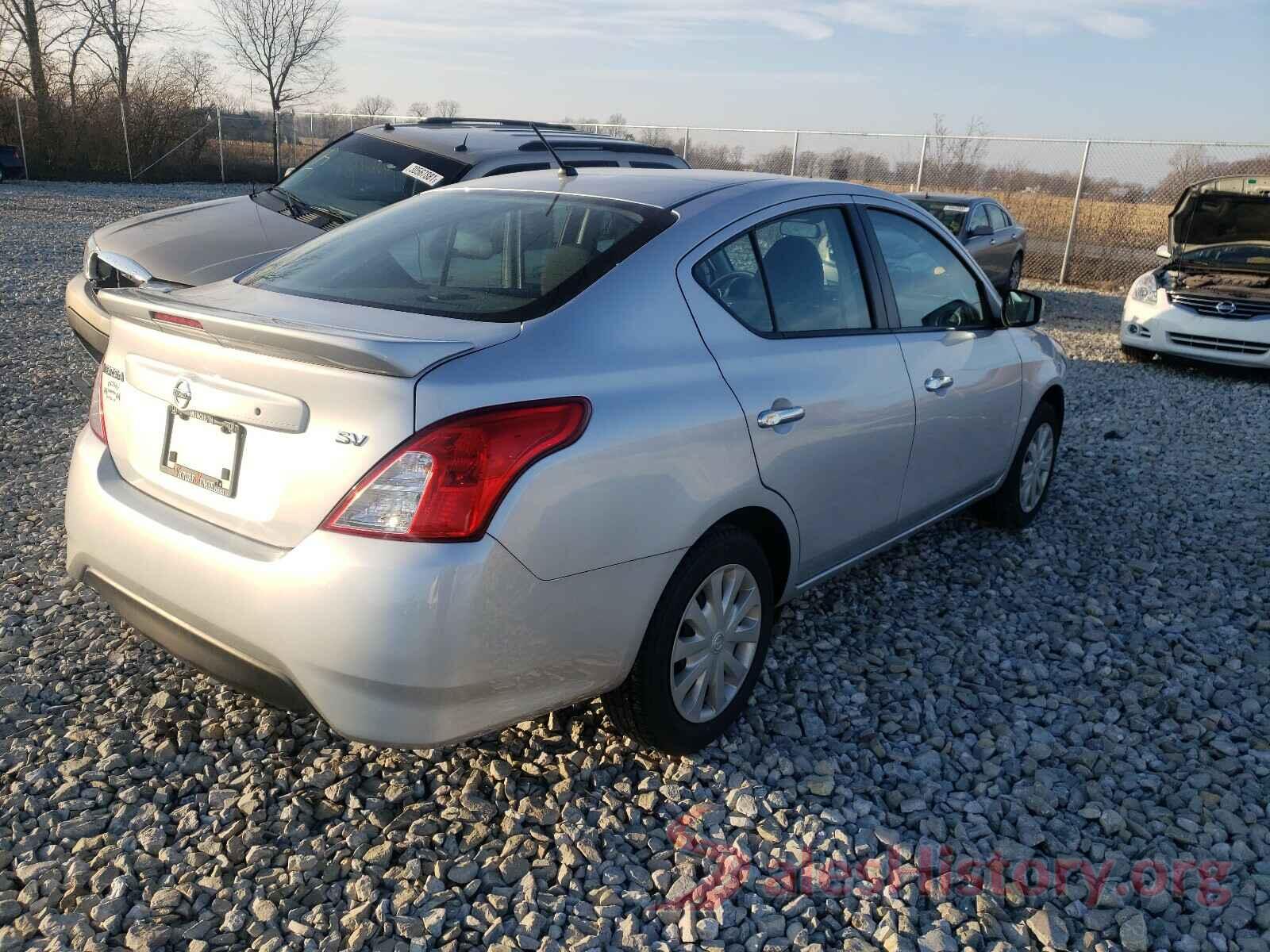 3N1CN7AP1JK404778 2018 NISSAN VERSA