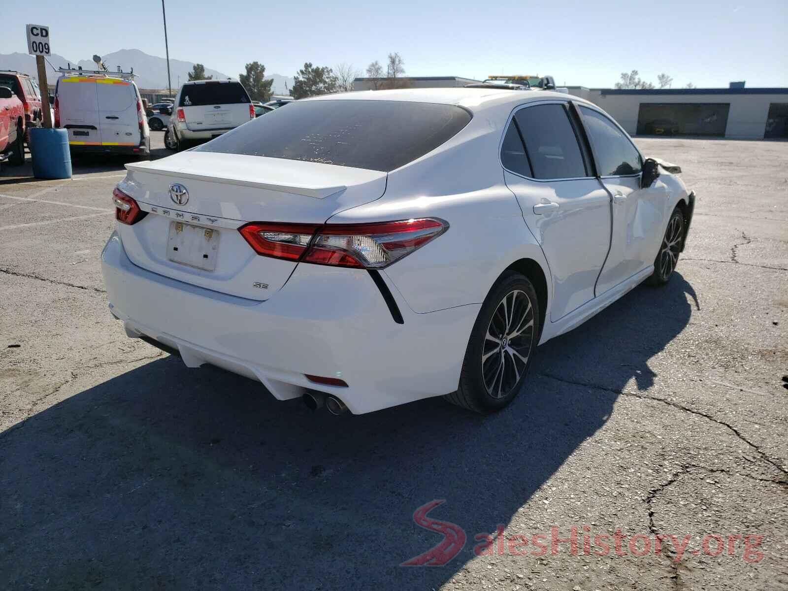 4T1B11HKXJU534856 2018 TOYOTA CAMRY