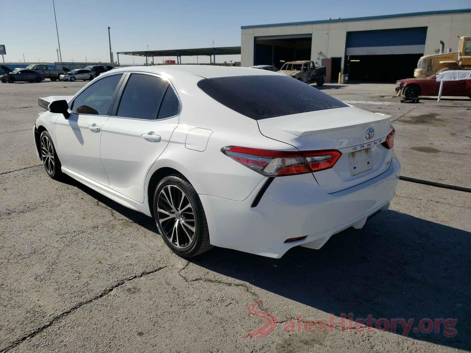 4T1B11HKXJU534856 2018 TOYOTA CAMRY