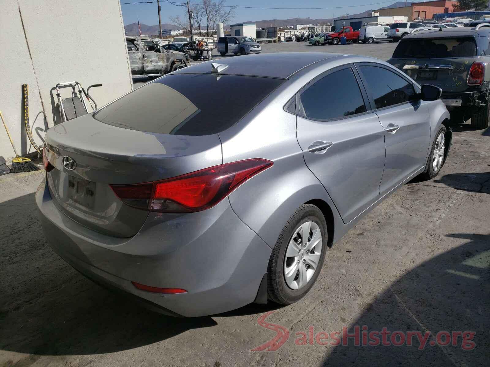 5NPDH4AE8GH756779 2016 HYUNDAI ELANTRA