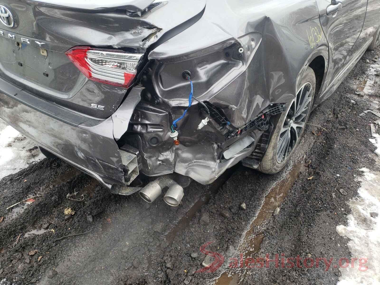 4T1B11HK1JU557149 2018 TOYOTA CAMRY