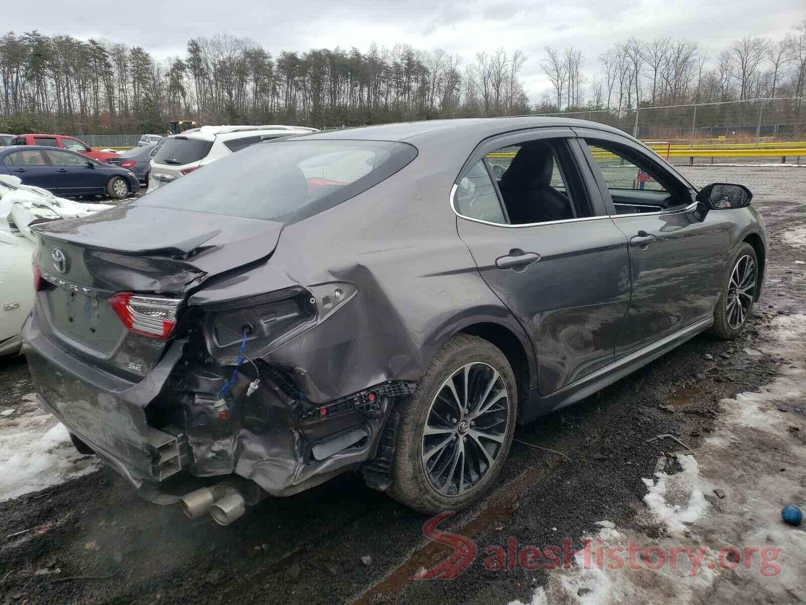 4T1B11HK1JU557149 2018 TOYOTA CAMRY