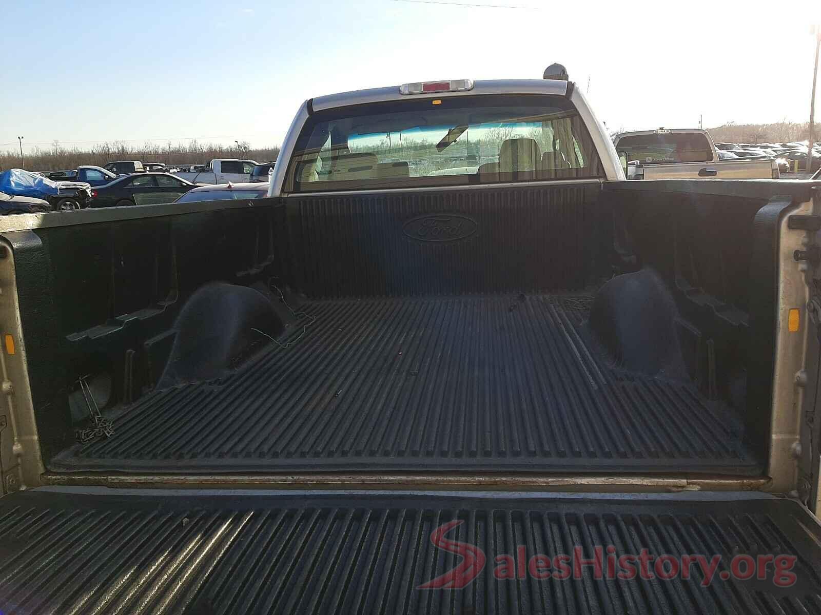 1FADP3F28GL274102 2005 FORD F150