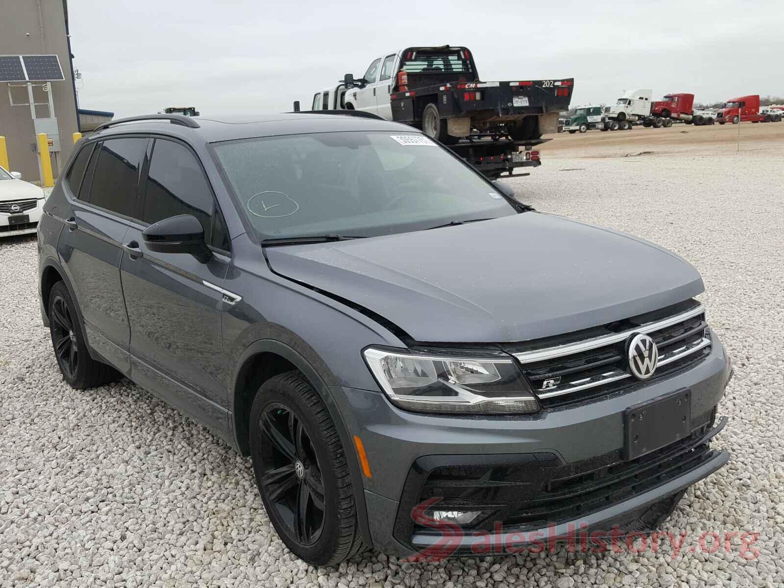 3VV3B7AX8KM121226 2019 VOLKSWAGEN TIGUAN