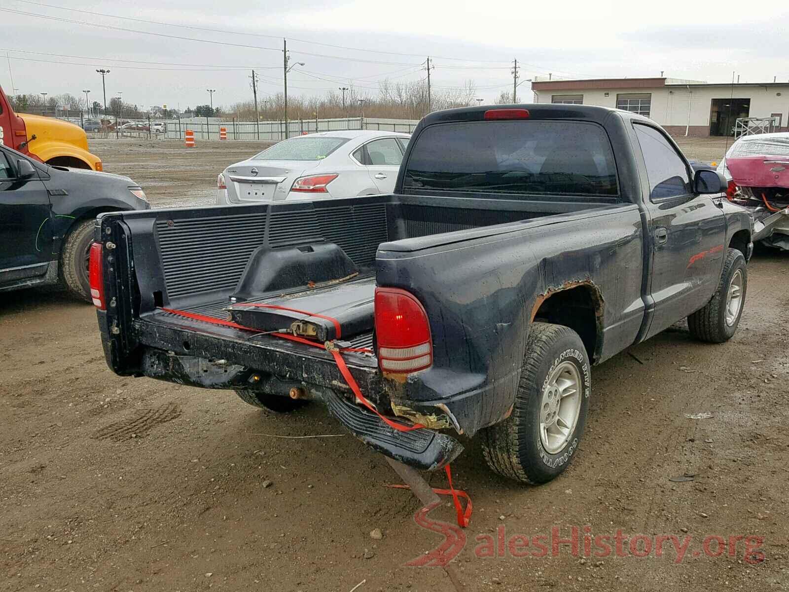 5NPD84LF3JH267770 1998 DODGE DAKOTA