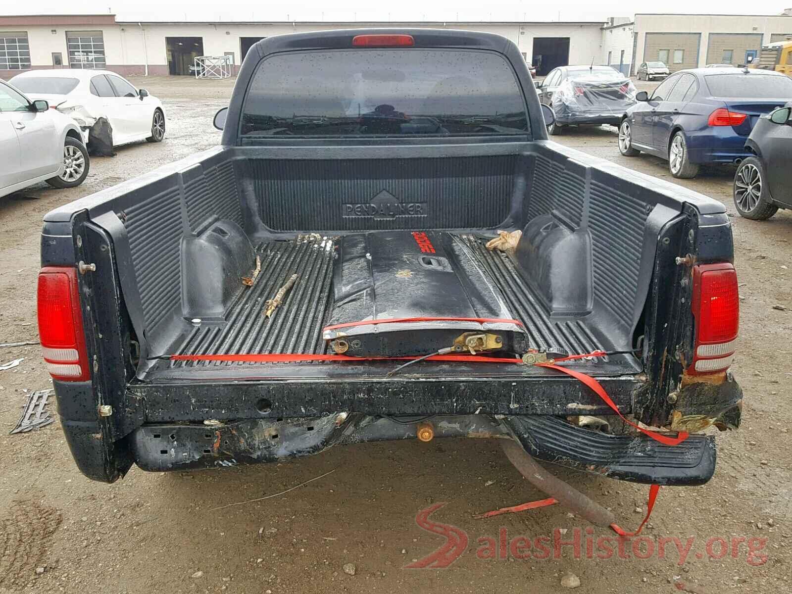 5NPD84LF3JH267770 1998 DODGE DAKOTA