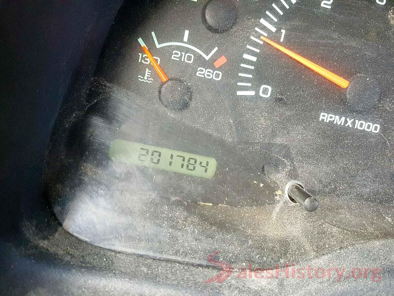 5NPD84LF3JH267770 1998 DODGE DAKOTA