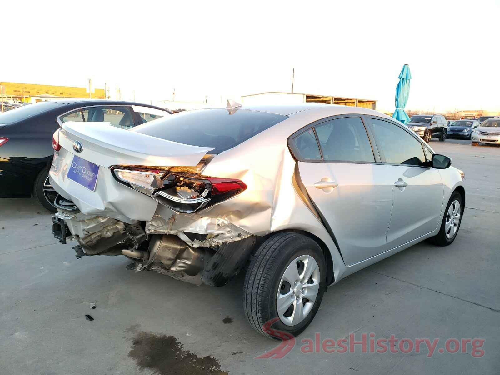 3KPFK4A76HE109833 2017 KIA FORTE