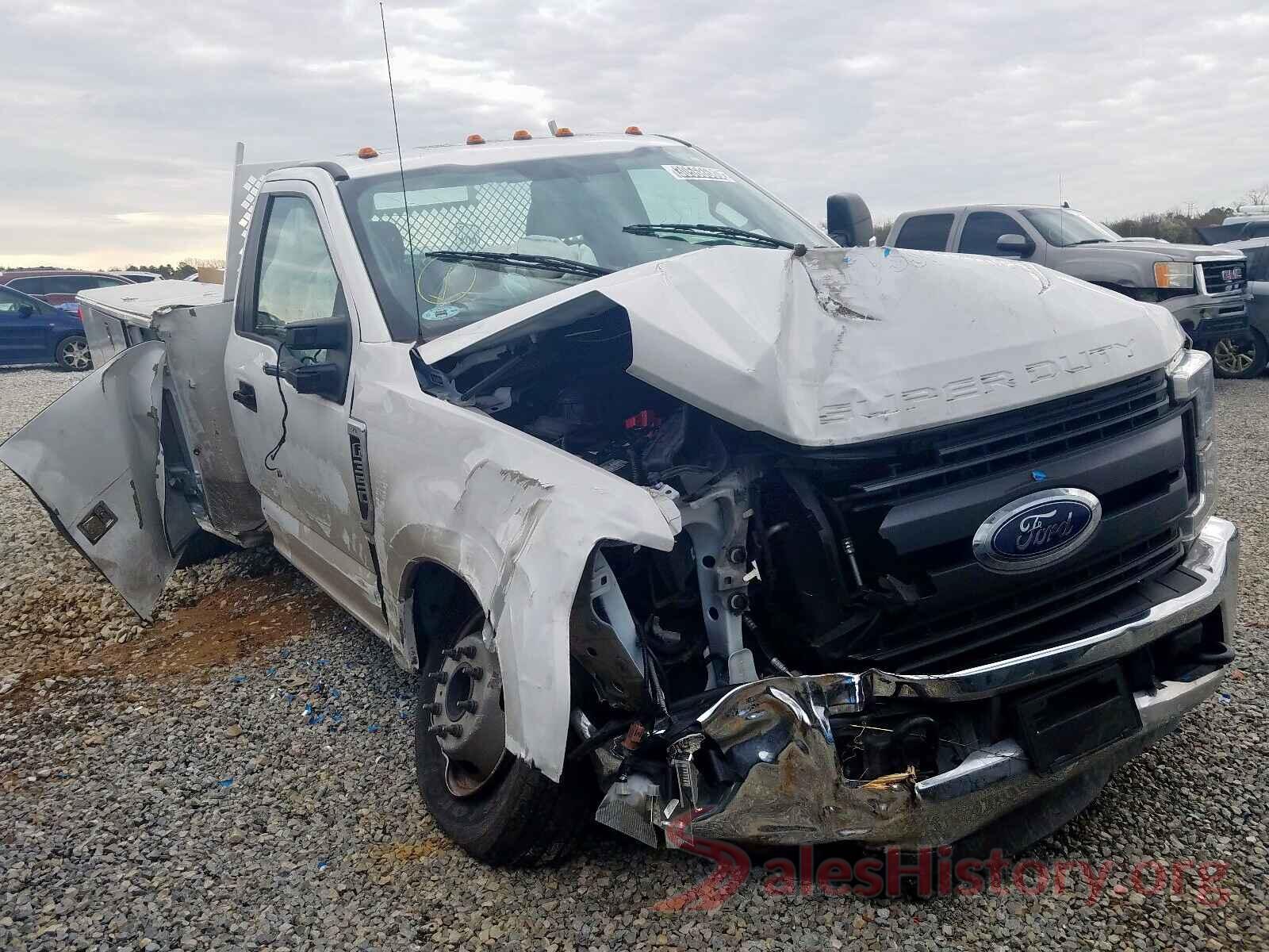 KNDJN2A28G7847075 2017 FORD F350