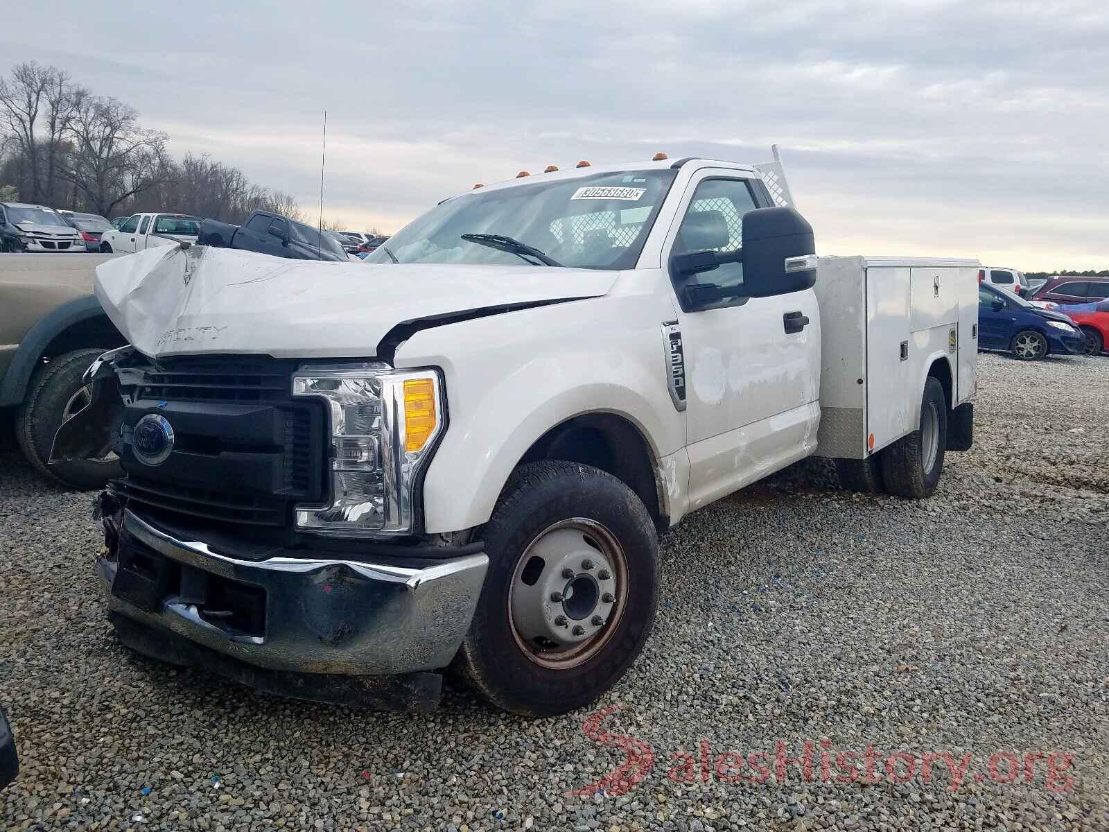 KNDJN2A28G7847075 2017 FORD F350