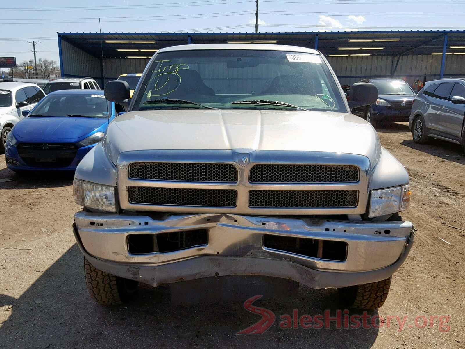 JM1GL1UM1J1334686 2000 DODGE RAM 1500