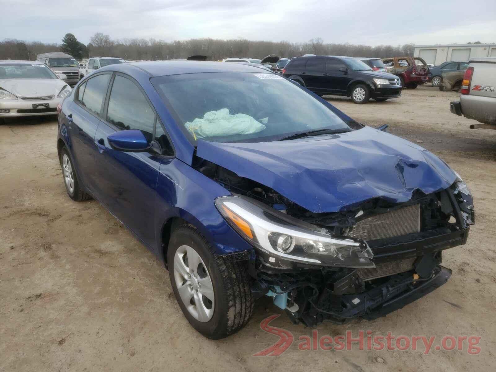 3KPFK4A70HE152256 2017 KIA FORTE