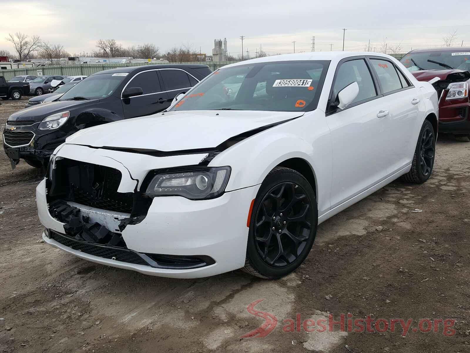 1FT7W2BT7HEF47247 2019 CHRYSLER 300