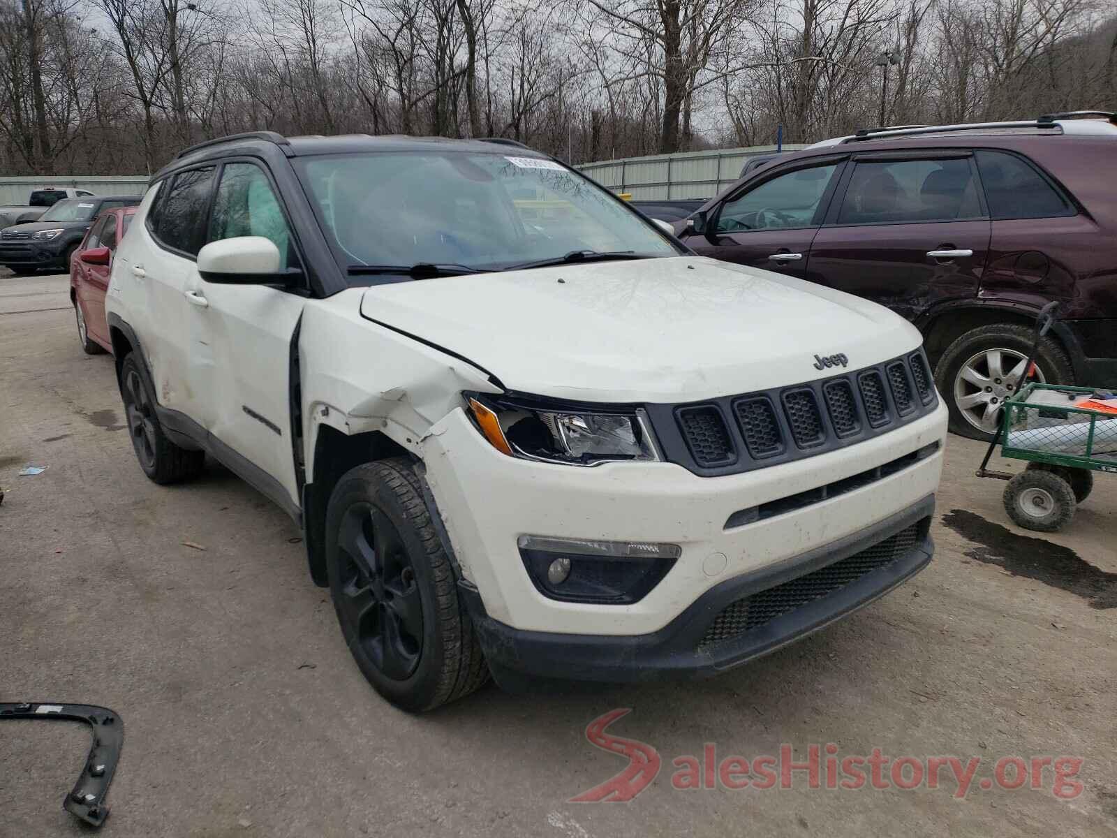 3C4NJDBB8KT648586 2019 JEEP COMPASS