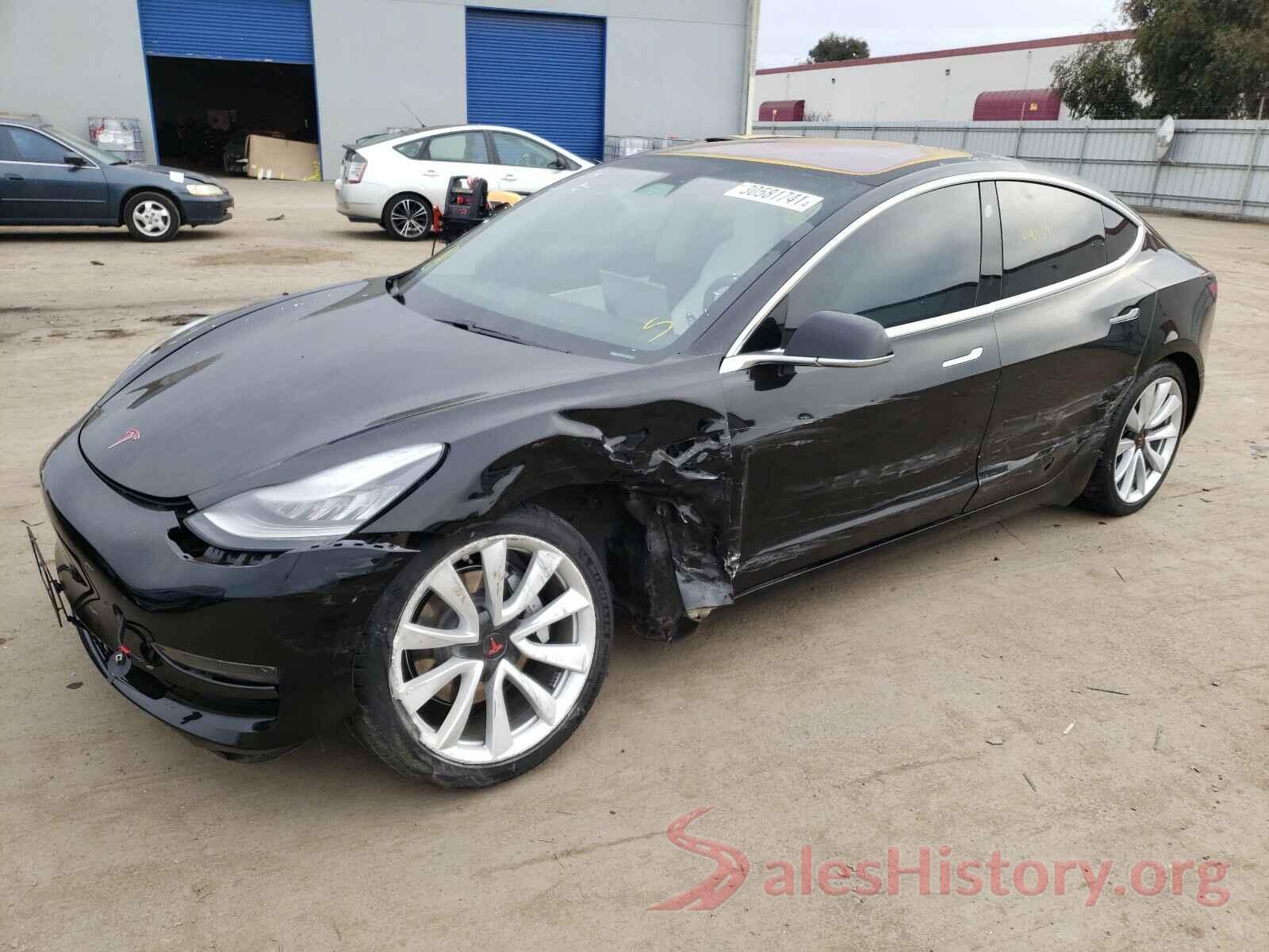 5YJ3E1EB8JF100302 2018 TESLA MODEL 3