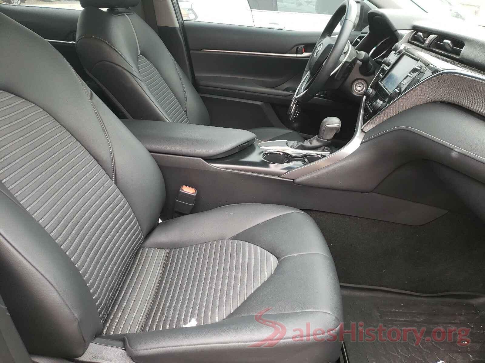 4T1B11HK2JU149520 2018 TOYOTA CAMRY