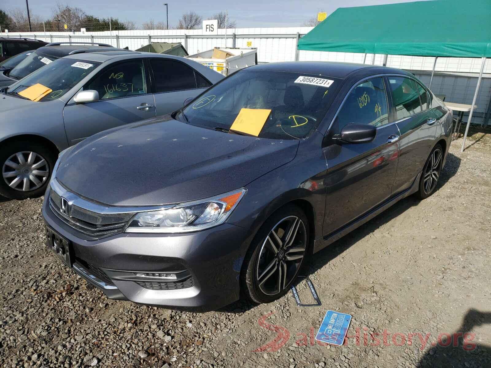 1HGCR2F58HA070063 2017 HONDA ACCORD