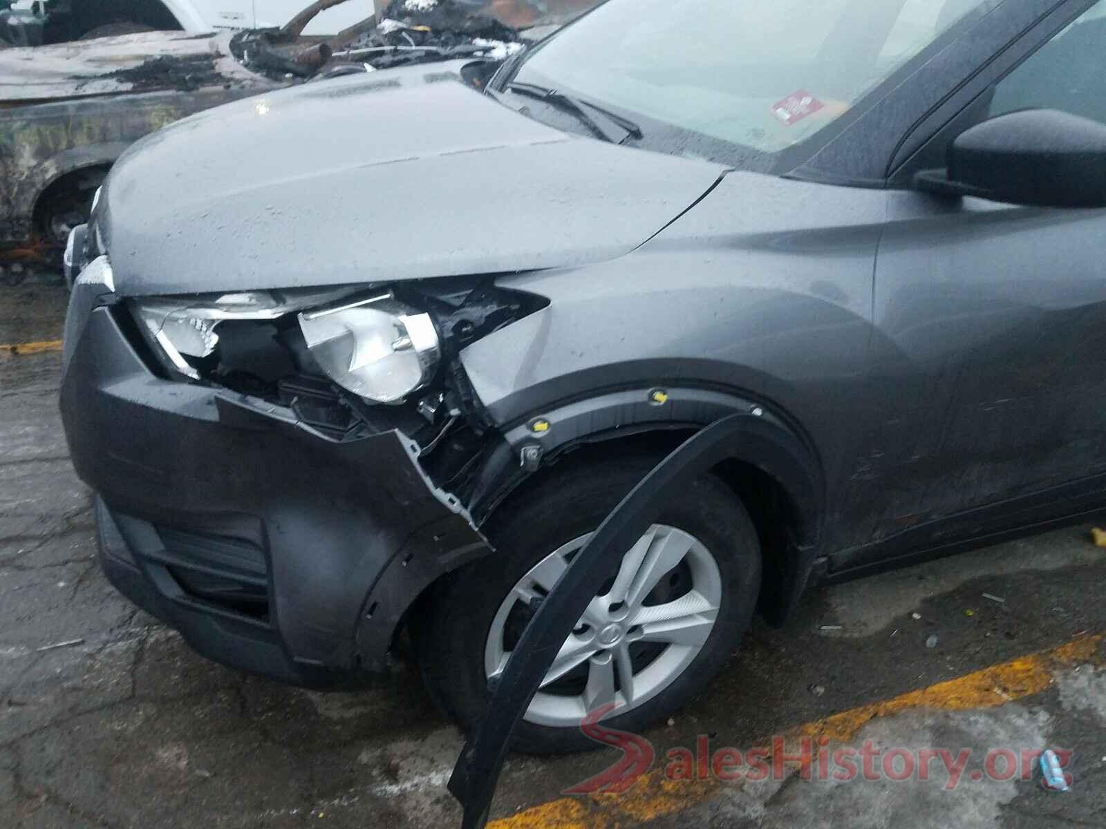 3N1CP5CU0JL523143 2018 NISSAN KICKS