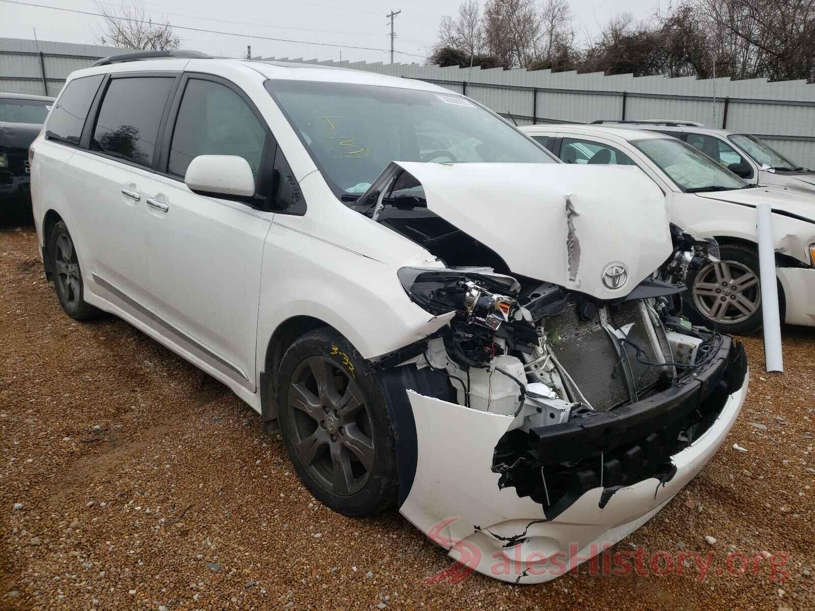 5TDXZ3DC2HS829493 2017 TOYOTA SIENNA