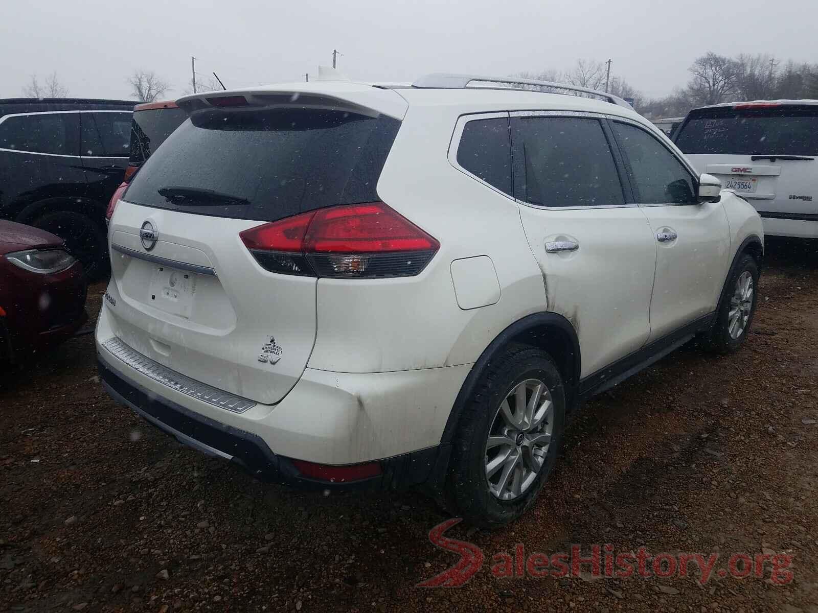 KNMAT2MT4HP601118 2017 NISSAN ROGUE