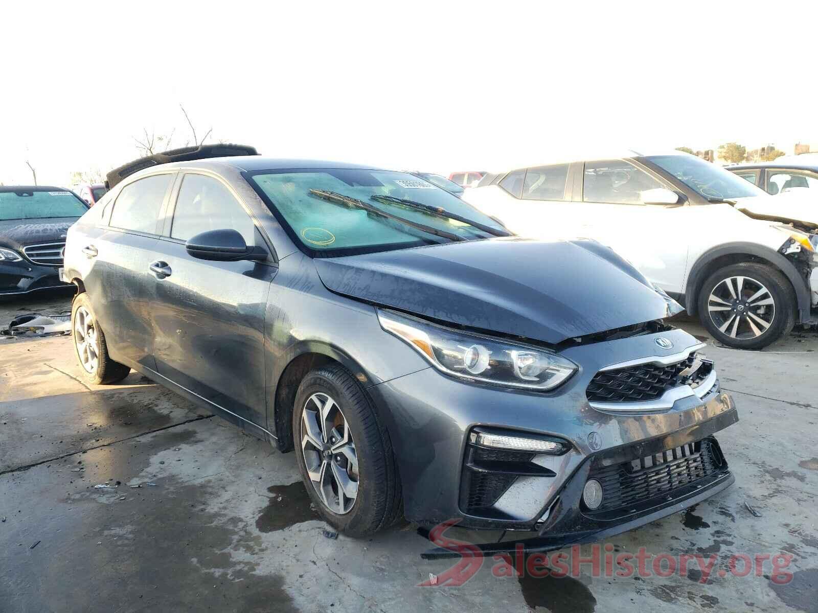 3KPF24AD2KE068582 2019 KIA FORTE