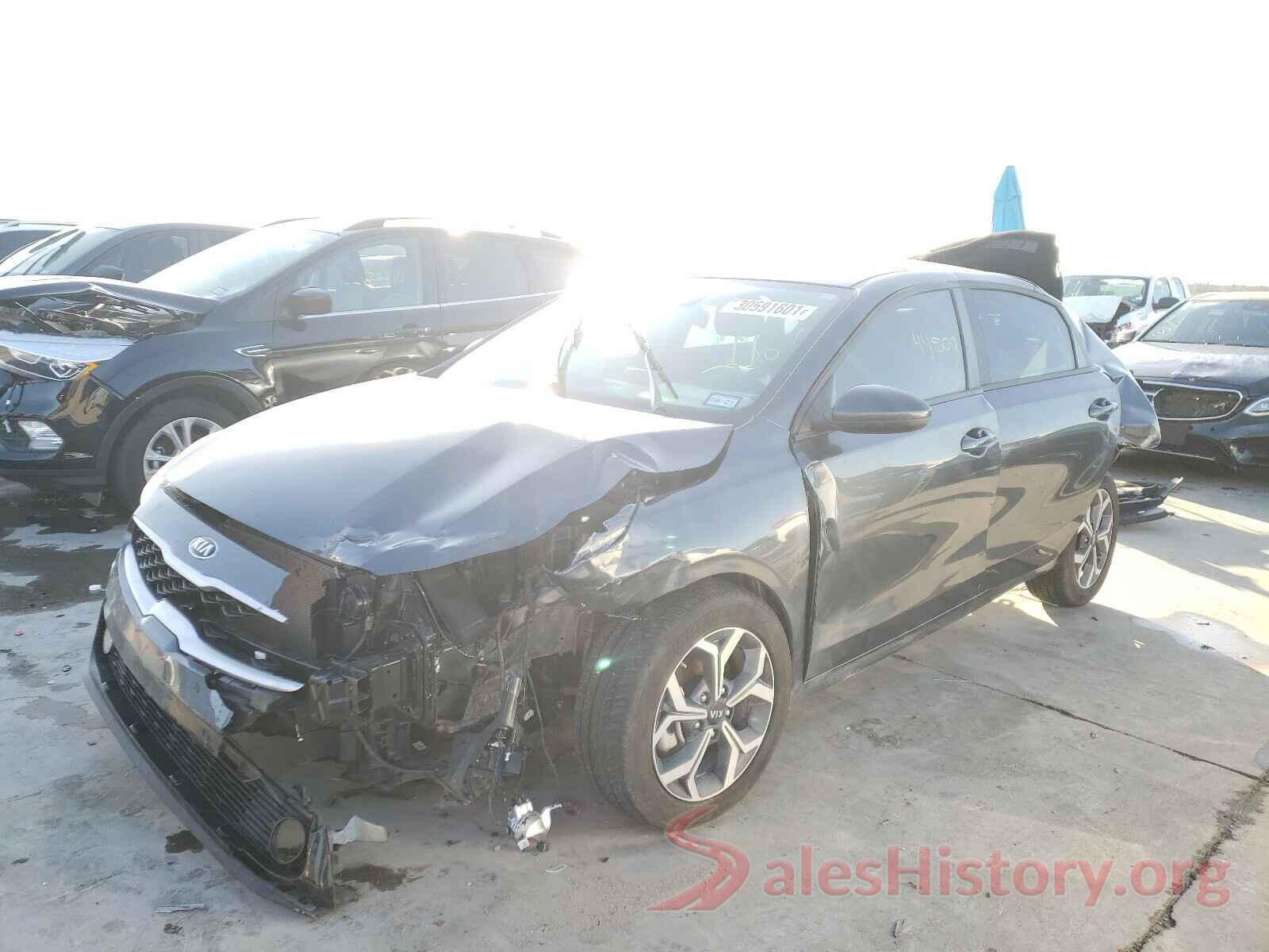 3KPF24AD2KE068582 2019 KIA FORTE