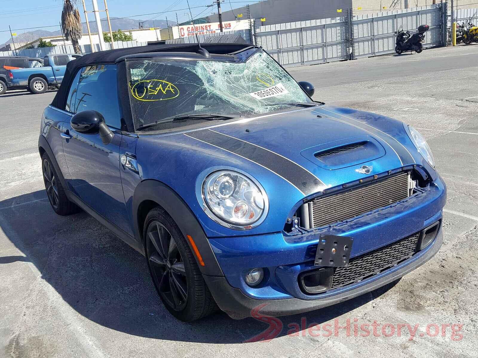 1V2MR2CA0JC516753 2015 MINI COOPER