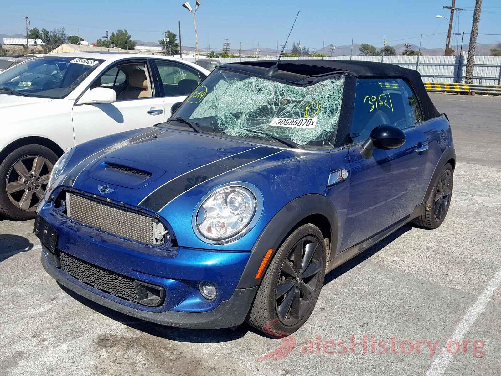 1V2MR2CA0JC516753 2015 MINI COOPER