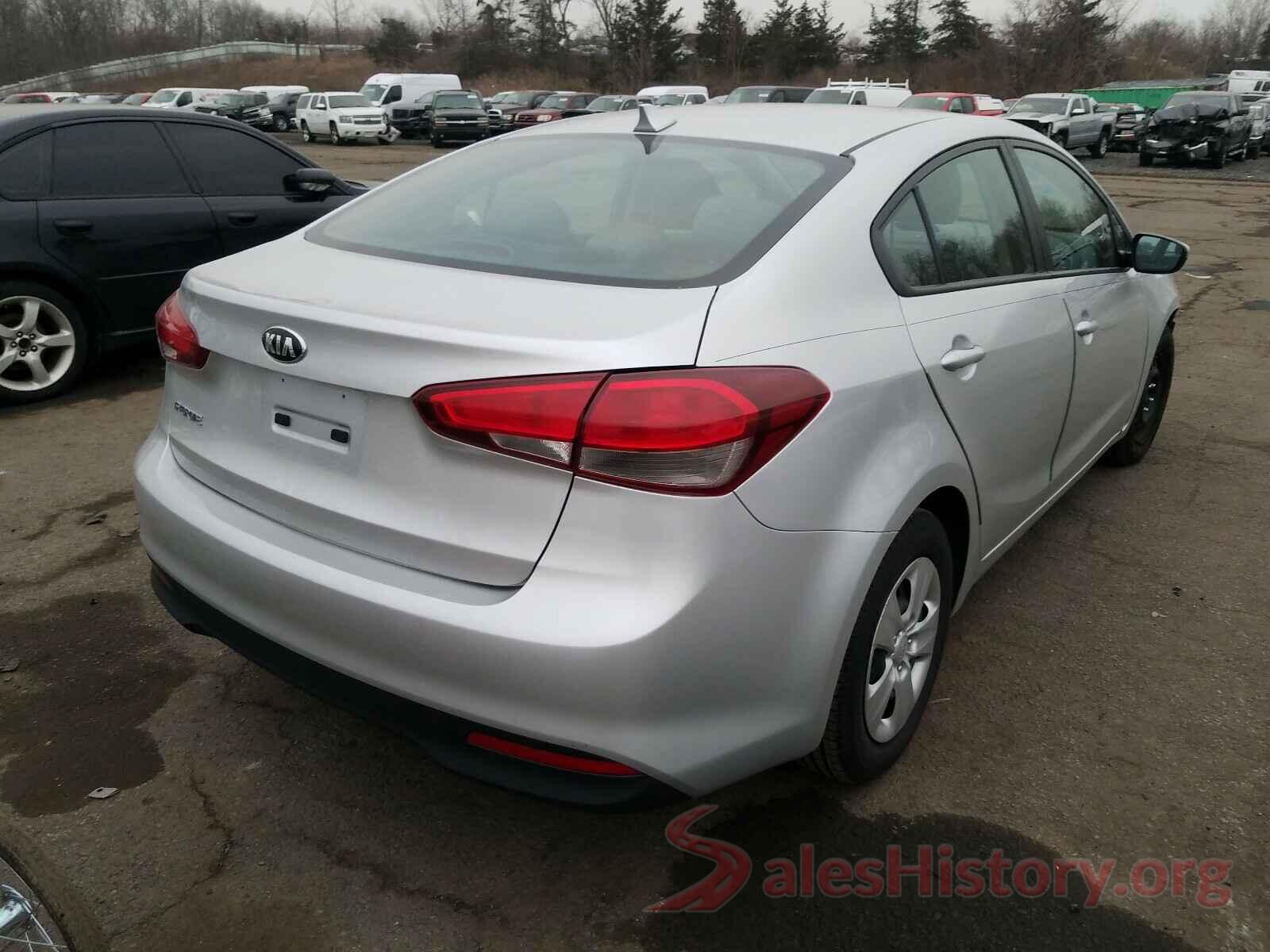 3KPFK4A78HE150402 2017 KIA FORTE