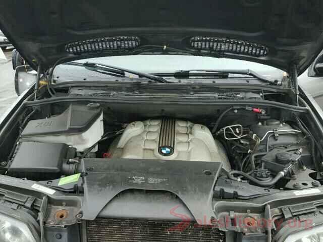 3FA6P0HD8GR218121 2004 BMW X5