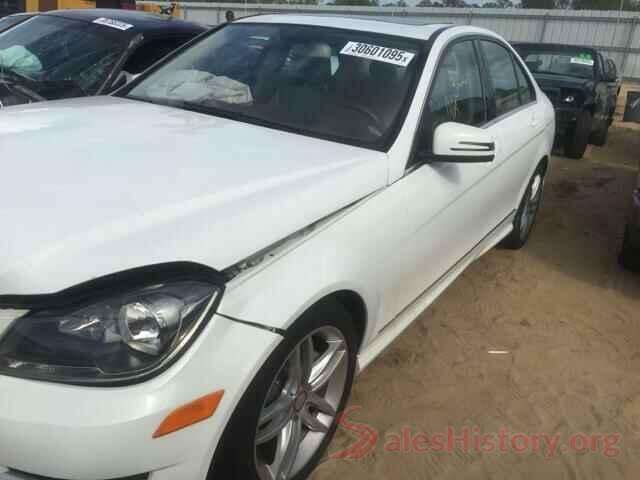 4T1B11HK8JU152843 2013 MERCEDES-BENZ C250