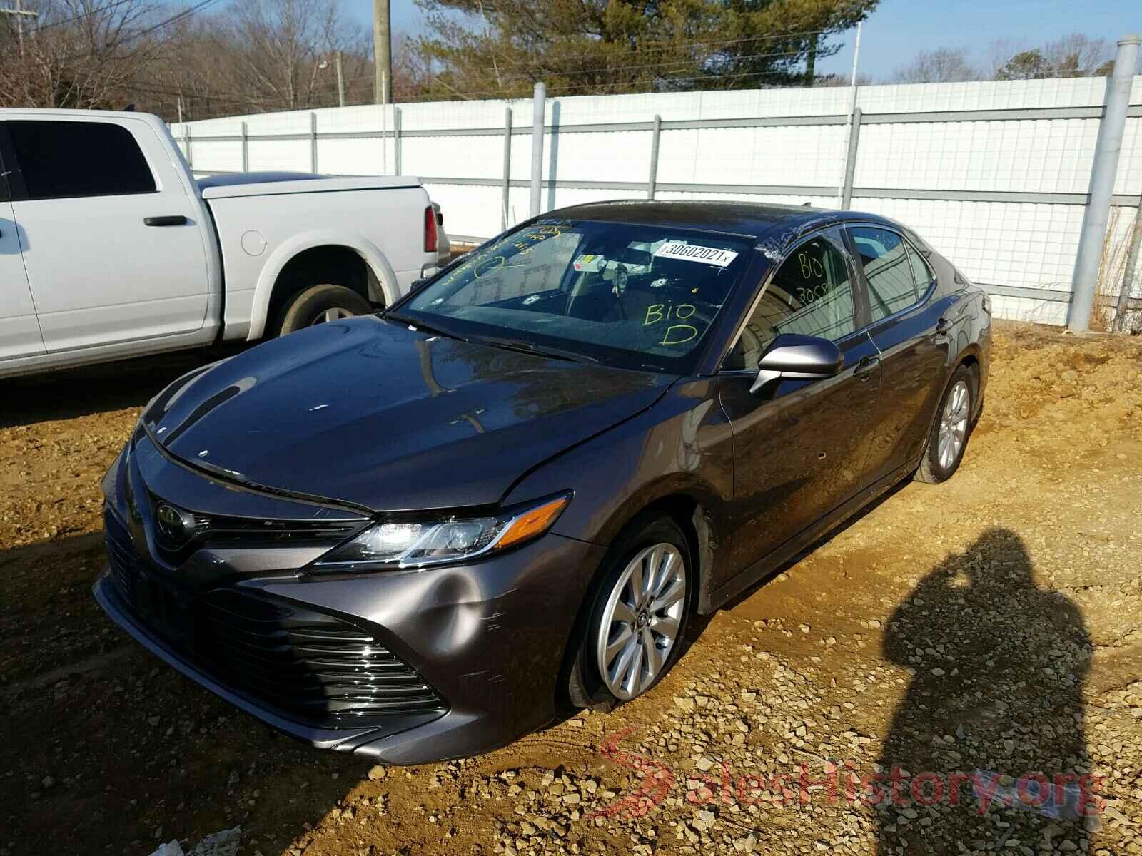 4T1B11HK5KU806618 2019 TOYOTA CAMRY