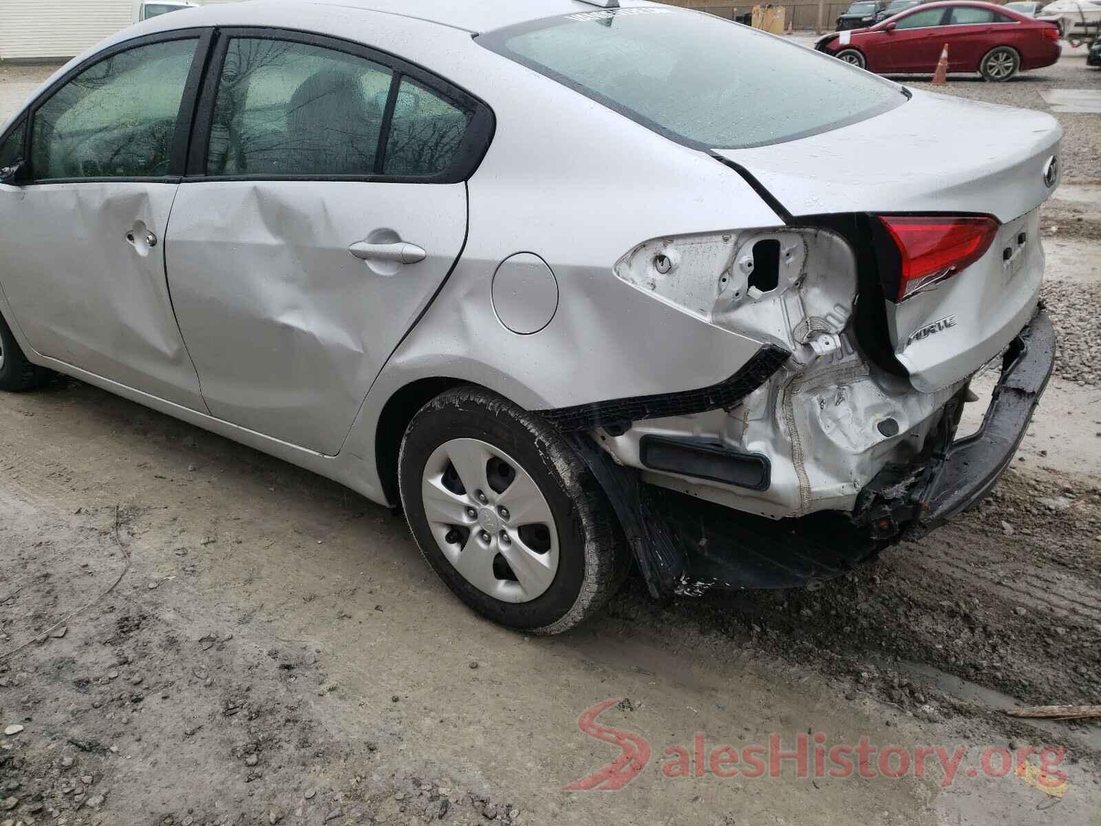 3KPFK4A71JE184641 2018 KIA FORTE