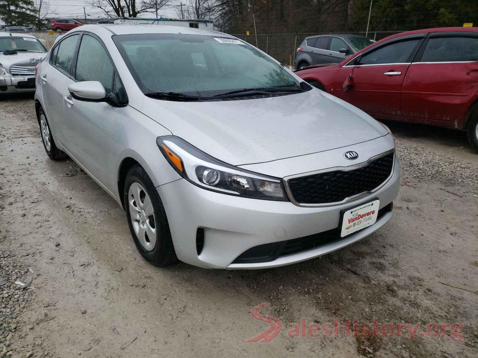 3KPFK4A71JE184641 2018 KIA FORTE