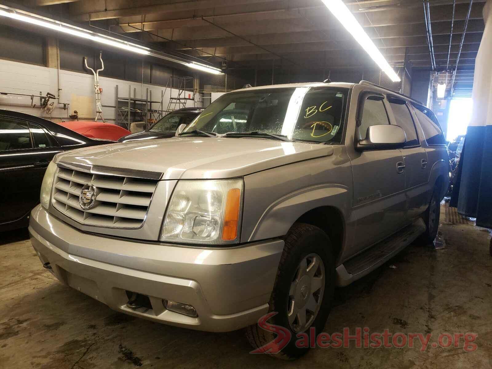 1N6AA1E5XHN567825 2004 CADILLAC ESCALADE