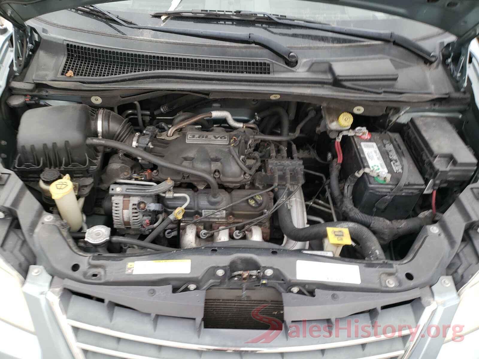 2T3K1RFV3MW107588 2008 CHRYSLER MINIVAN