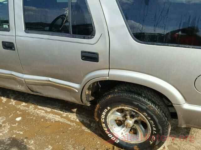 5NPD84LF9LH506628 2004 CHEVROLET BLAZER