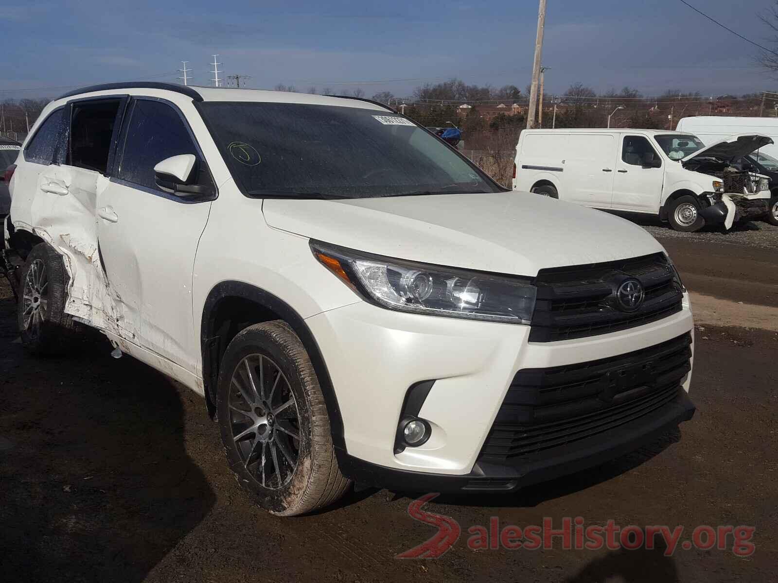 5TDJZRFH0JS902920 2018 TOYOTA HIGHLANDER