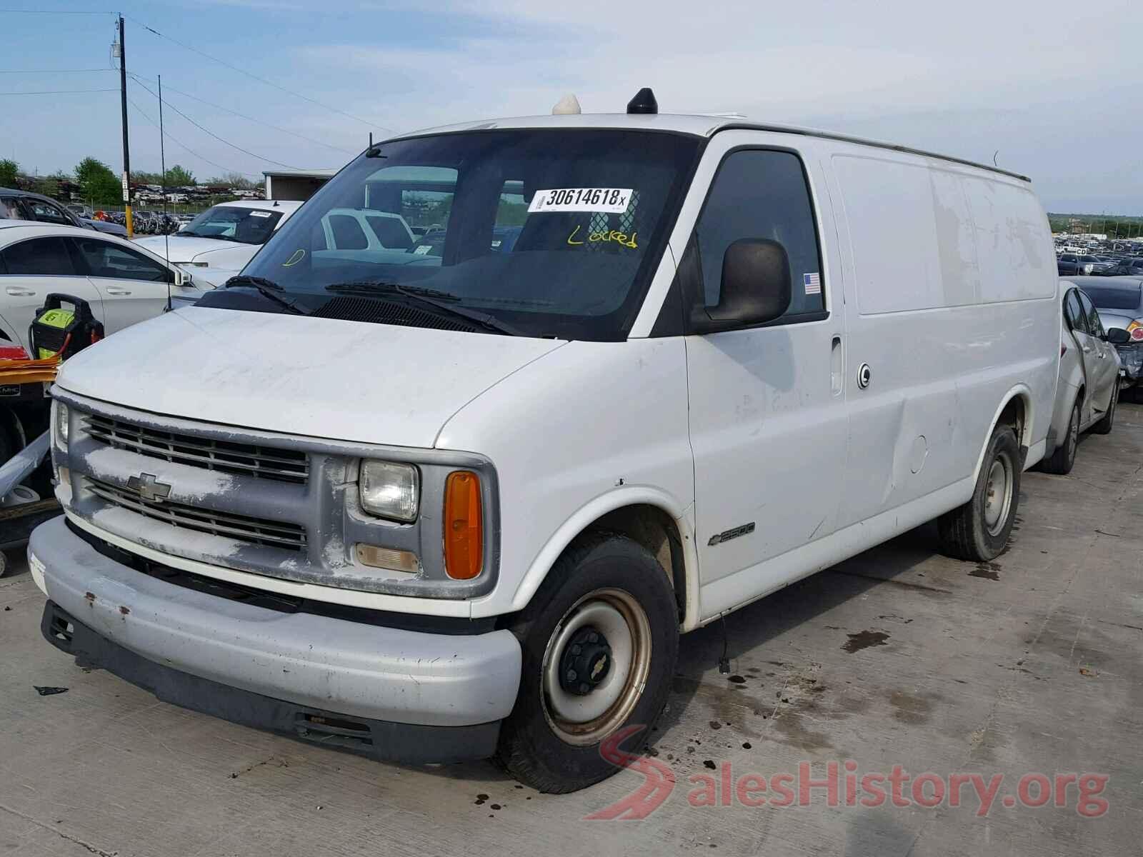 WDDSJ4EB6GN289864 2000 CHEVROLET EXPRESS