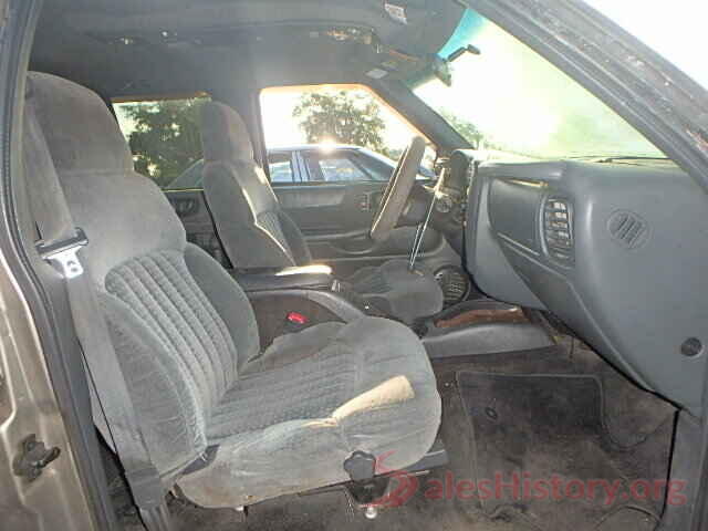 5NMZUDLB1HH050076 2000 CHEVROLET BLAZER