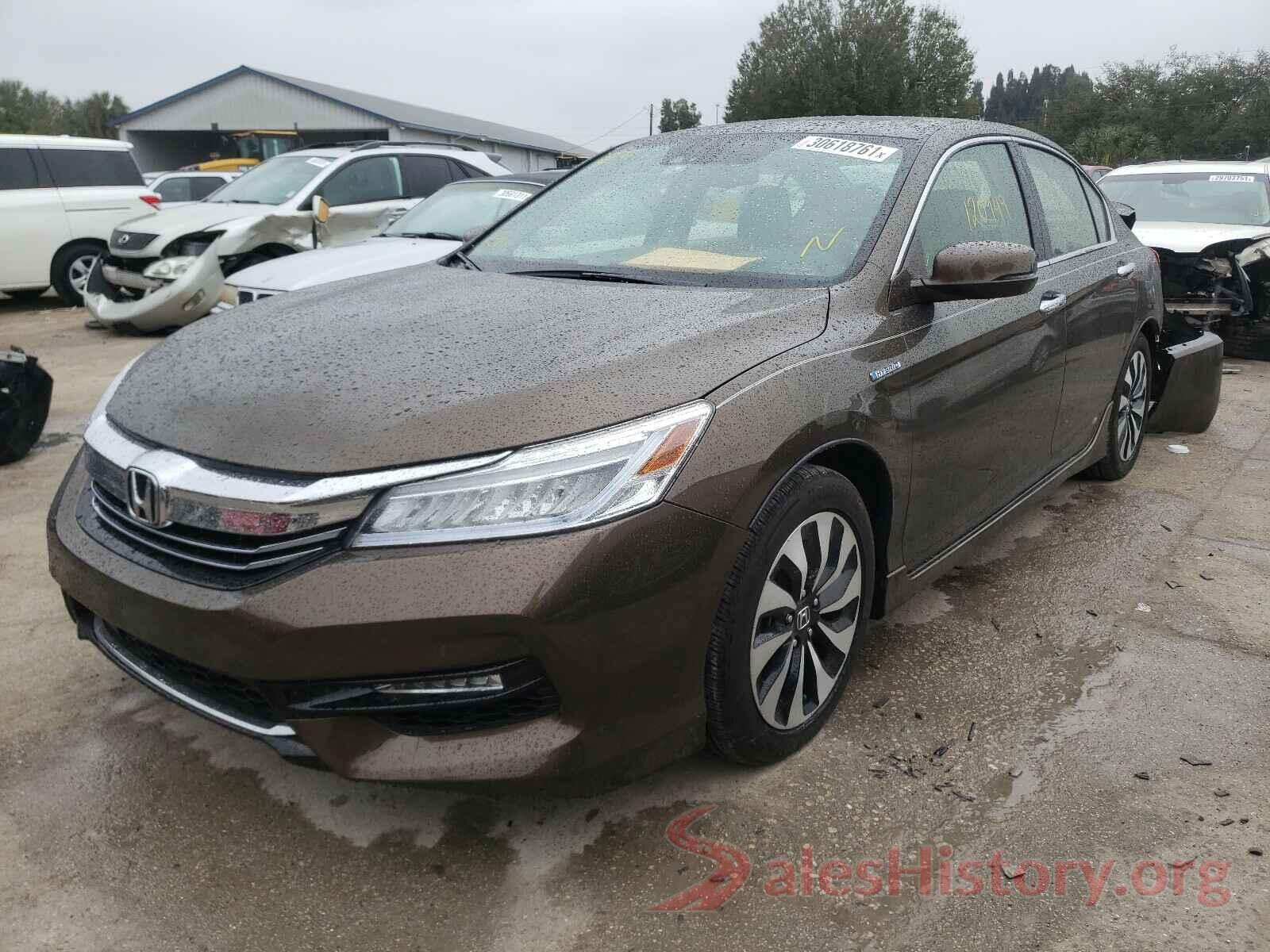 JHMCR6F78HC018863 2017 HONDA ACCORD