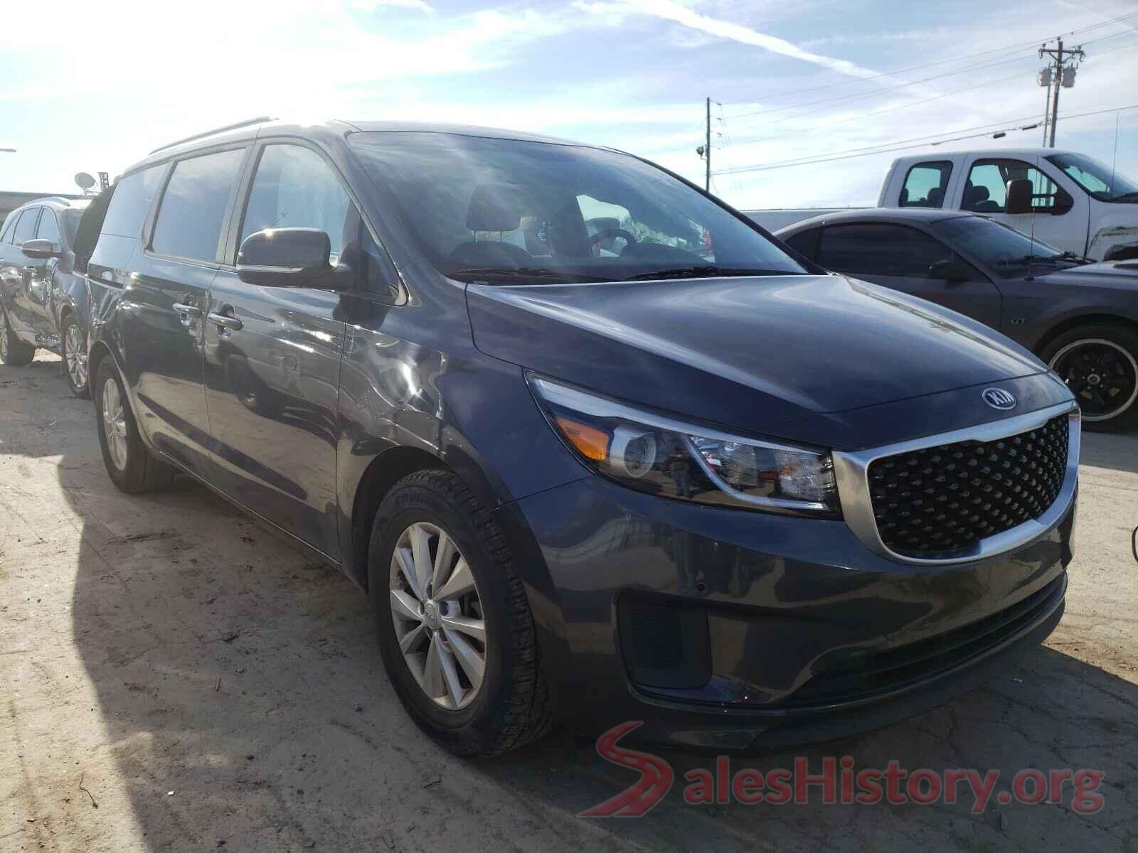 KNDMB5C17H6293532 2017 KIA SEDONA