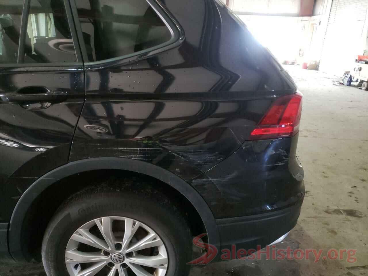 3VV0B7AX7JM025900 2018 VOLKSWAGEN TIGUAN