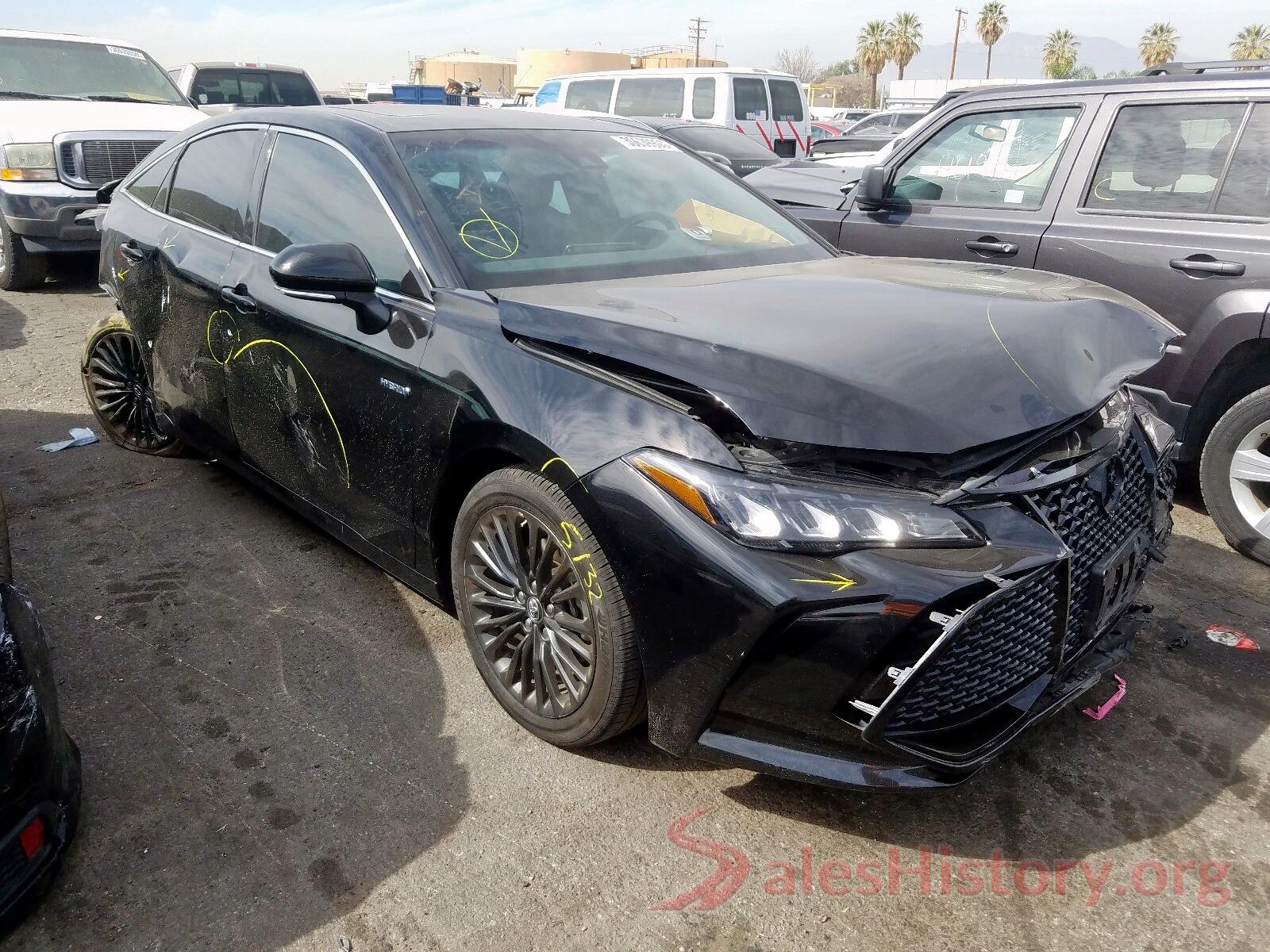 2T1BURHE5JC025775 2019 TOYOTA AVALON