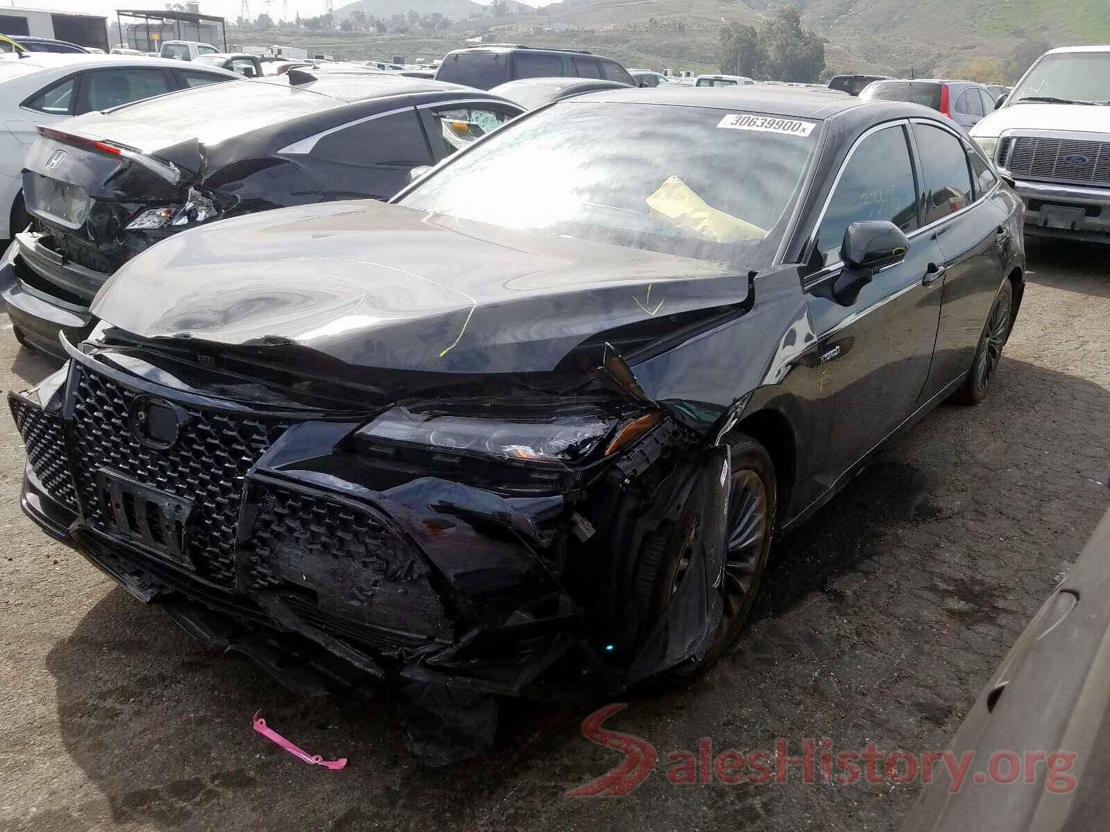 2T1BURHE5JC025775 2019 TOYOTA AVALON