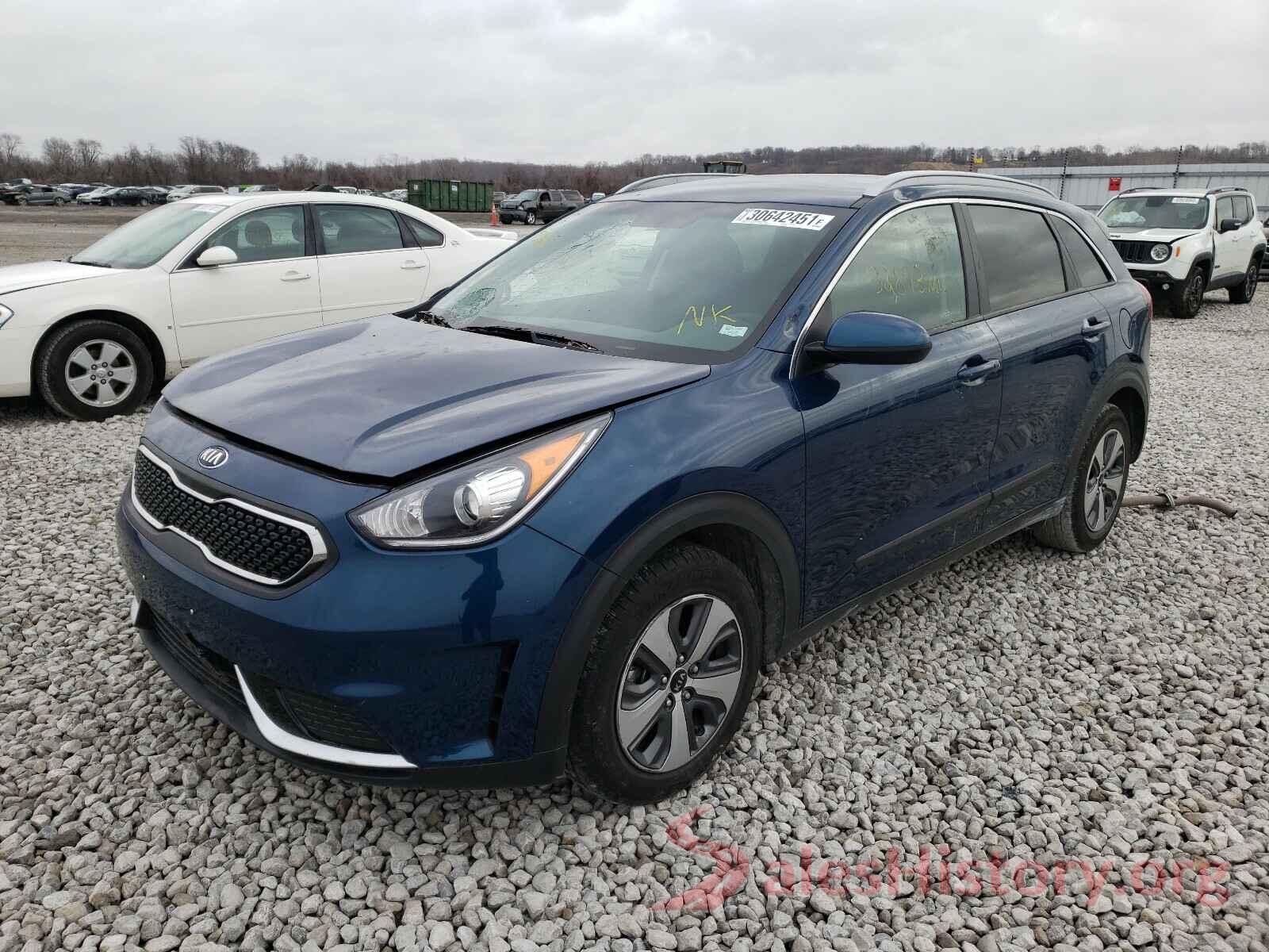 KNDCB3LC4K5217054 2019 KIA NIRO