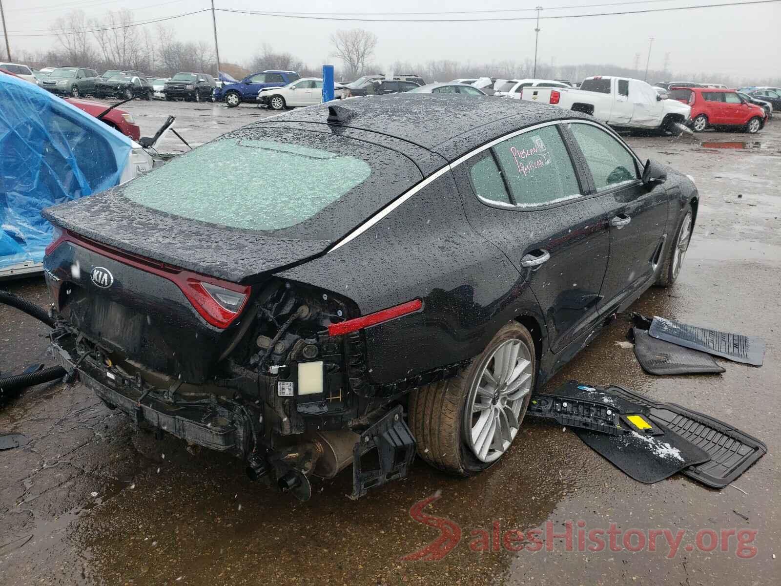 KNAE15LA0J6020183 2018 KIA STINGER